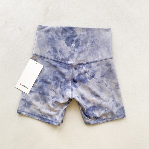 SOLD. Lulu Align Short 6” Diamond Dye Iced Iris - Picture 2 of 5